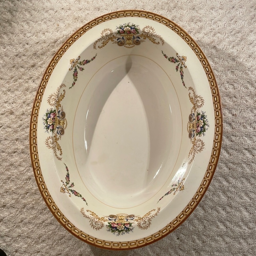 Alfred Meakin England Oval Deep Urn W Flower & Plumes Geometric Trim